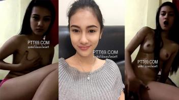 พลาดแล้วจะเสียใจ ครูสาวขี้เงี่ยนตั้งกล้องวิดีโอคอลเสียวกับแฟน นอนเขี่ยเม็ดแตดจนเสร็จคามือหุ่นดีน่ารักนมใหญ่น่าเย็ดหน้าอ้อนควย