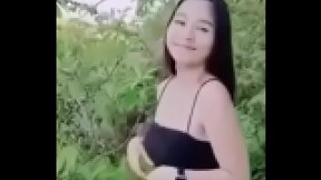 น้องมินตราเย็ดกับผัวในป่า ตอนกลางวันแสกๆ