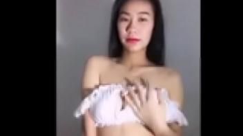นักศึกษาไทยเบ็ดโชว์เสียวxxxมาก รีบดูเลย