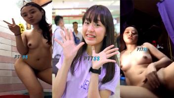 Xxxคลิป คลิปโป้ที่เป็นข่าวช่องอมรินทร์ทีวี รุ่นน้องถ่ายคลิปแบล็คเมล์สาวรุ่นพี่ น่ารักนมใหญ่ขาวเนียนแหกหีโชว์ยัวควยอยากโดนเย็ด